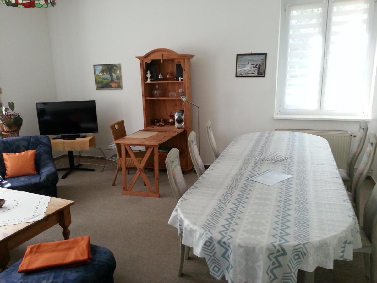 Grosse Wohnung Nossentiner Huette Exterior foto